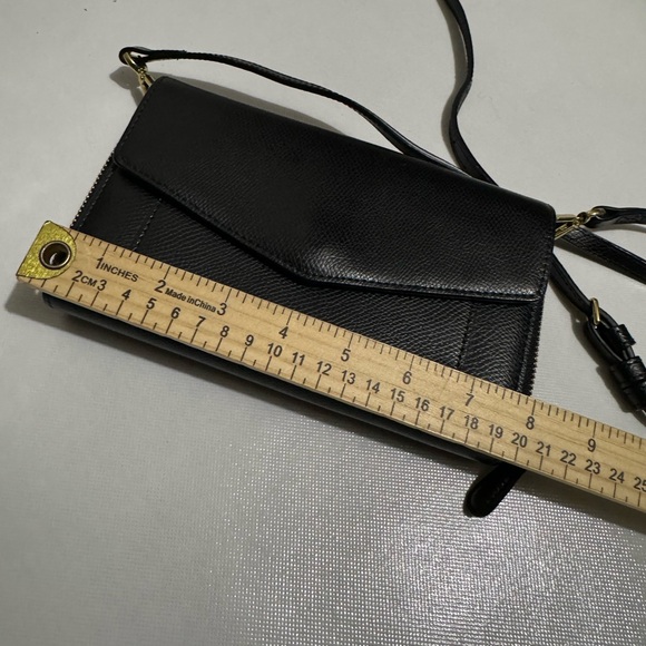 Vera Bradley‎ Black Leather Envelope Adjustable Crossbody Shoulder Bag Purse - Picture 4 of 5